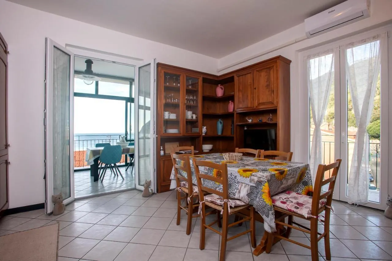 Holiday home 162 - La Veranda Sull'Acqua, Fronte E Vista Mare Riva Trigoso, Posto Auto Privato Sestri Levante