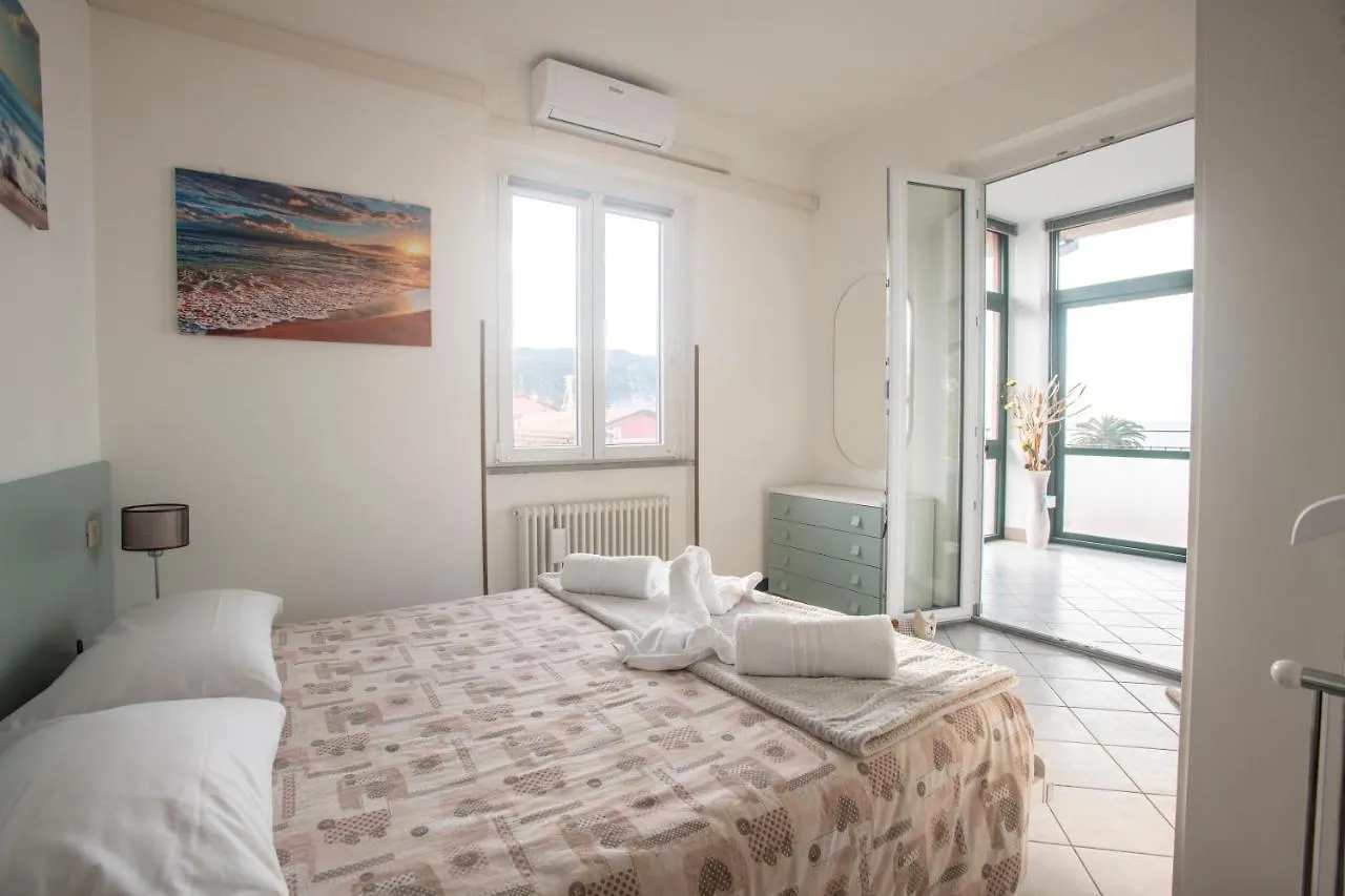 162 - La Veranda Sull'Acqua, Fronte E Vista Mare Riva Trigoso, Posto Auto Privato Sestri Levante Holiday home